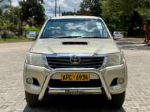 used toyota hilux