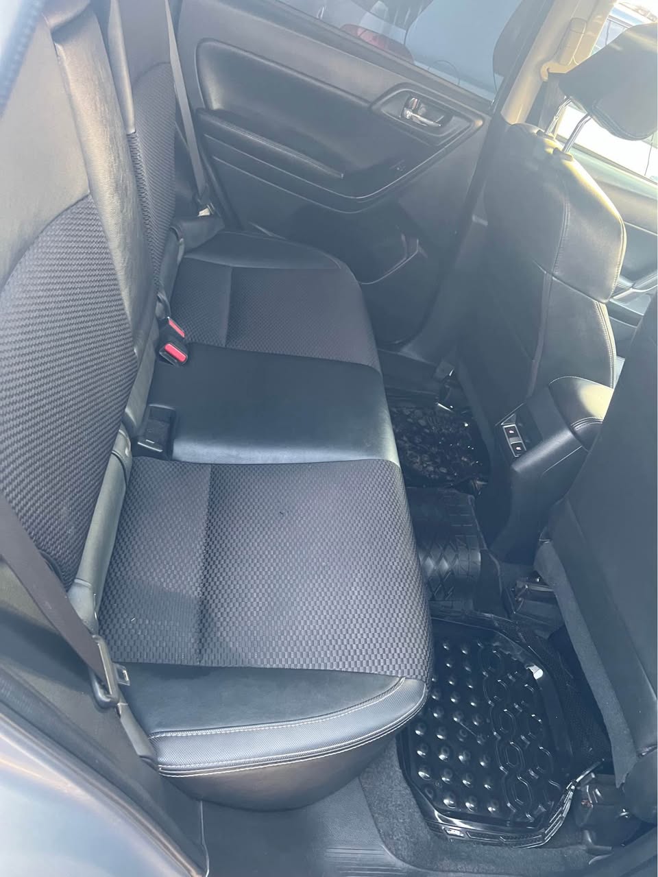 A picture of Subaru Impreza 2016 xenon bulbs low mileage and perfect condition