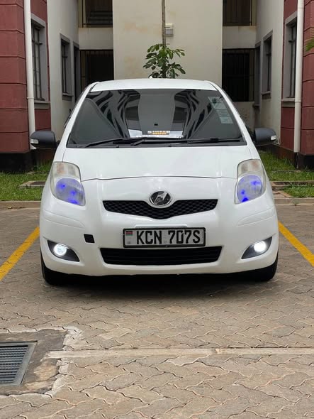 A picture of TOYOTA VITZ FOR SALE ASKING PRICE 620K NEGOTIABLE CALL WHATSAPP