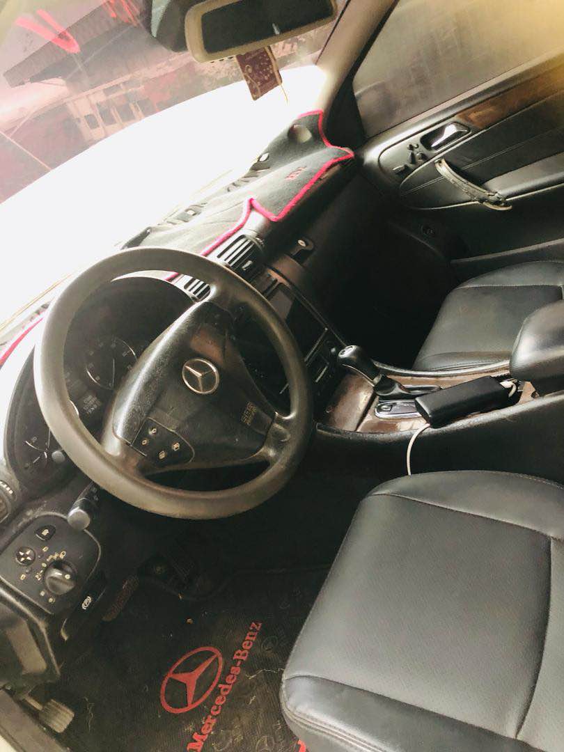 A picture of Mercedes Benz C230