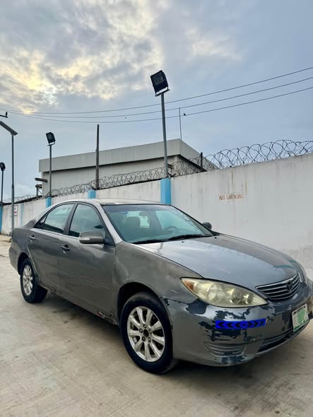 A picture of Toyota Camry 2006 model 07042702313