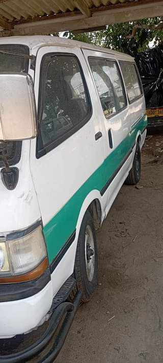 used toyota hiace