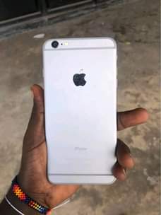 A picture of Iphone 6plus njoo haraka mbiooo 0748581337