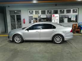 A picture of FORD FUSION 2011