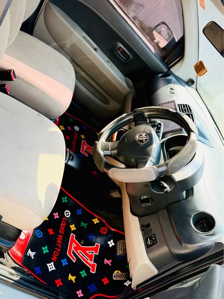 A picture of Toyota passo piston4