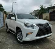 A picture of 2020 GX450 2021