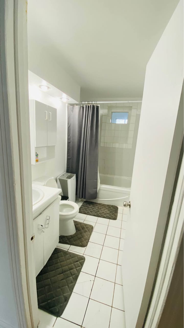 A picture of 3 beds 1 bath House