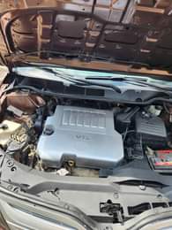 A picture of 2011 MODEL Toyota venza Panoramic roof Engine Gear super sharp