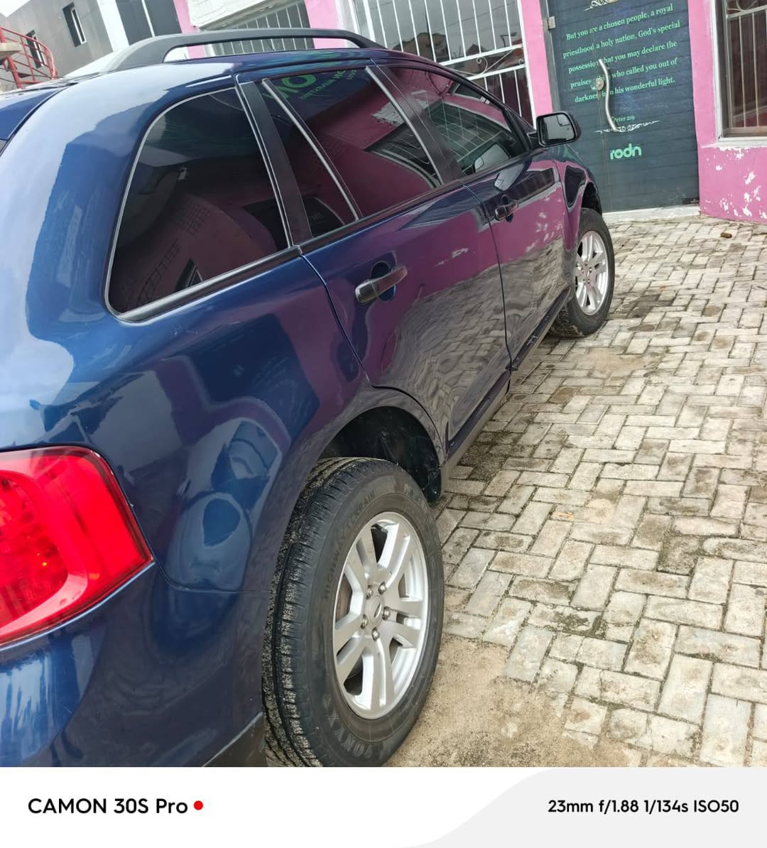 A picture of Ford edge 2012