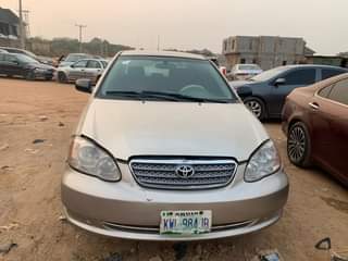 A picture of standard Toyota Corolla