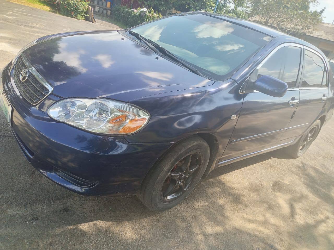 A picture of 2 8m only for this Well Maintained TOYOTA COROLLA 2004