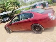 A picture of Nissan Altima 05