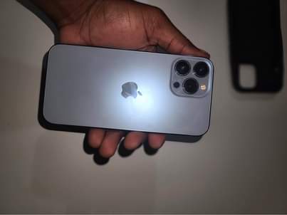 iPhone M.