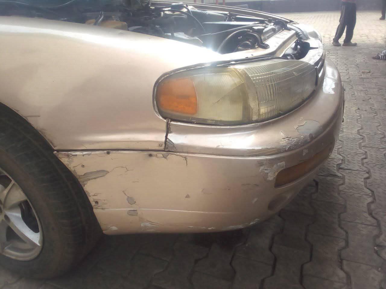 A picture of 2000 Toyota orobor camry