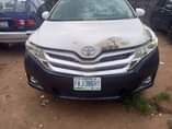 A picture of 2010 Toyota Venza Gear needs attention 2 6M owner 100k