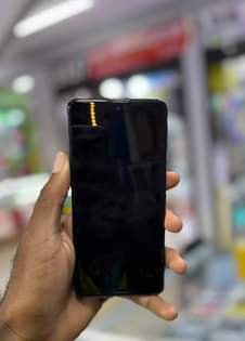 A picture of AQUOS.SENSE.5G