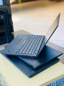 A picture of Lenovo X1 carbon i7 with 16 GB ram and 256