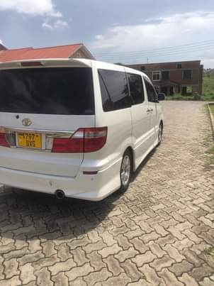 A picture of Toyota Alphard
