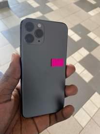 A picture of IPhone 11 pro