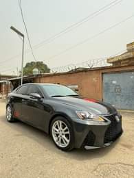 A picture of KINZZYAUTO S 08109018982 6 700 000 Refer and earn Barely