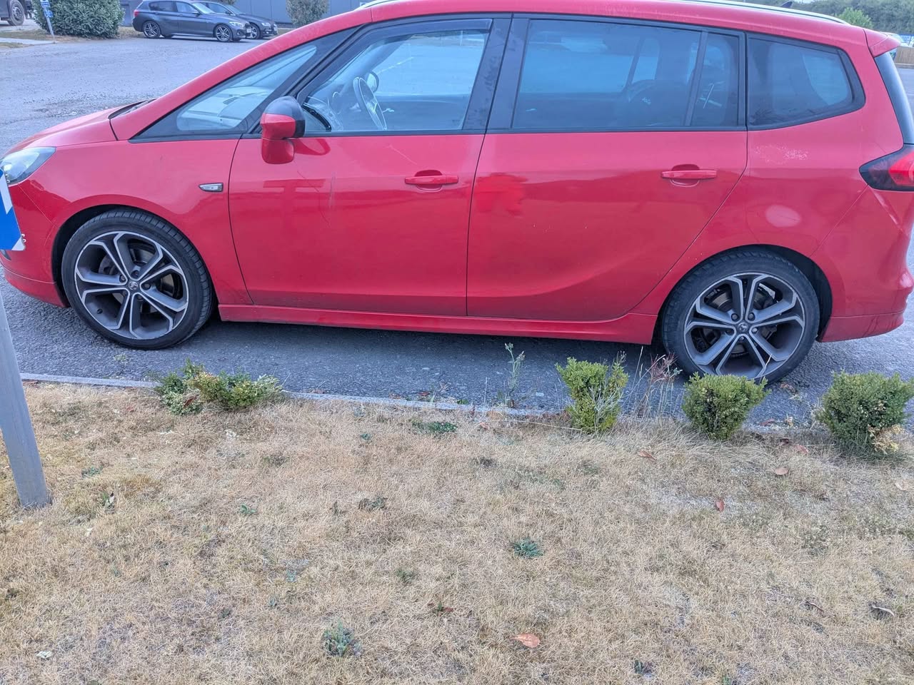 cars under 2000