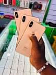 A picture of Pre used iphones available
