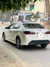 A picture of Toyota corolla GLi 2019 uplift grande X 2022