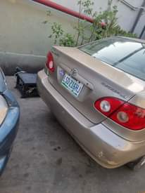 A picture of Barely driven and neatly used 2007 toyota corolla LE Gold