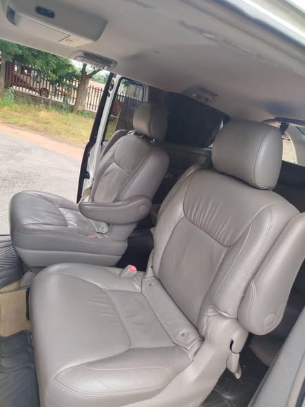 A picture of 2008 Toyota sienna