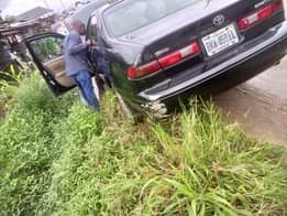 A picture of Very sharp Toyota Camry tiny light Good engine V6 engine