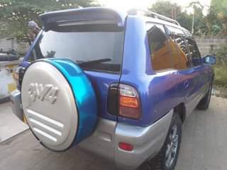 A picture of TOYOTA RAV 4