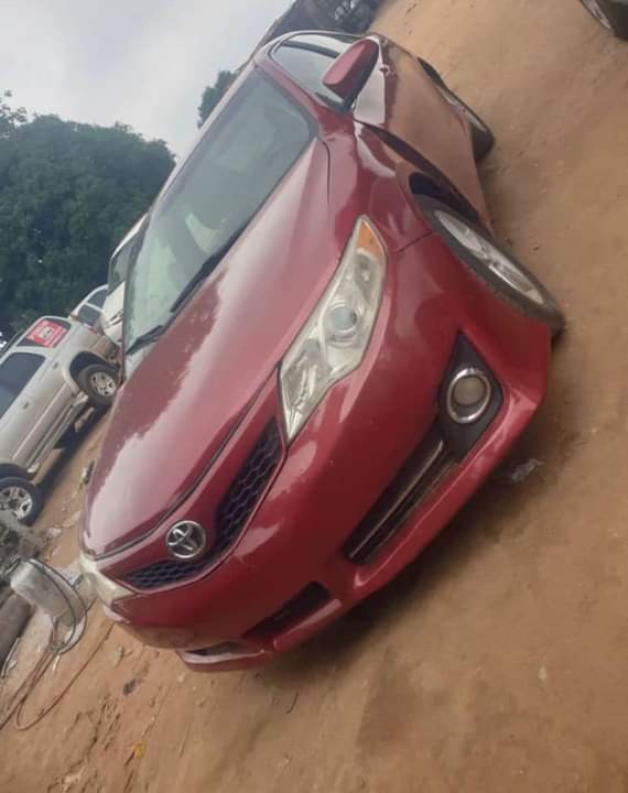 A picture of Clean Registered Toyota Camry SE 2014 model 7.5m net price