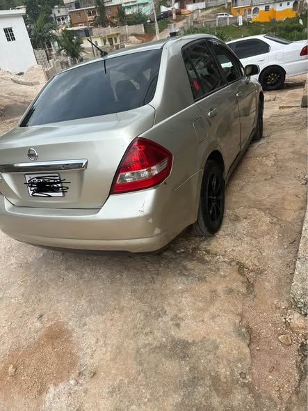 used nissan tiida