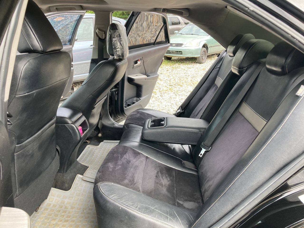 A picture of Toyota Camry 2012