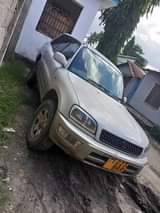 A picture of Rav4 Old Model