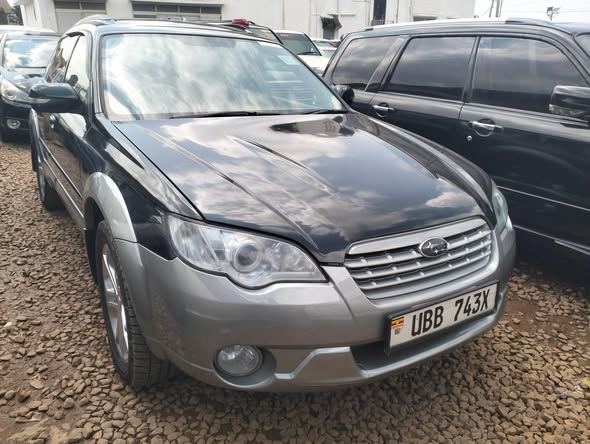 A picture of Subaru outback model 2005