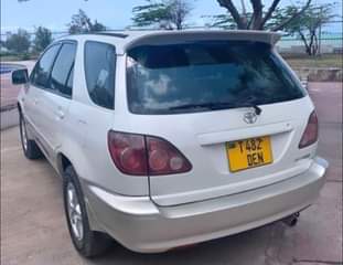 A picture of Toyota harrier