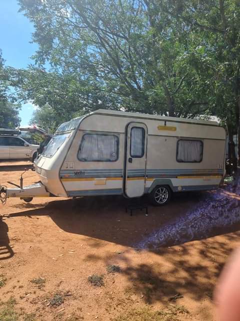 Caravan /.