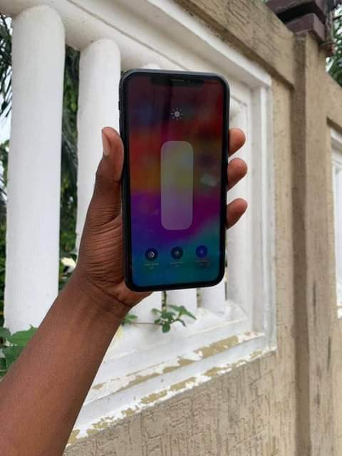 A picture of iPhone Xr