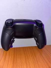 A picture of PS5 CUSTOM PRO CONTROLLER