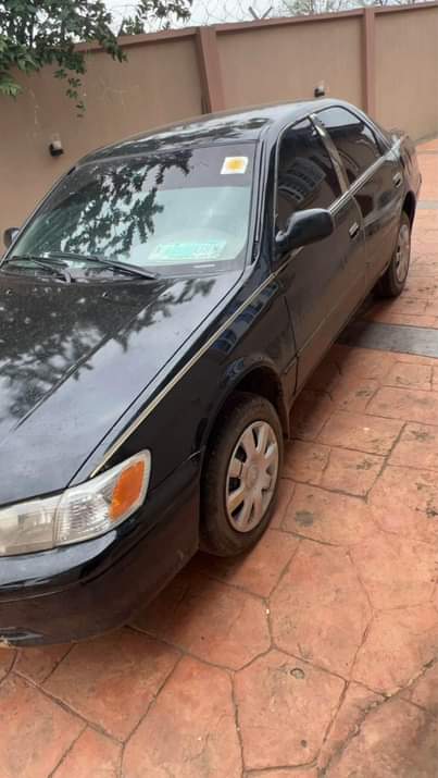 A picture of 2002 Toyota Camry