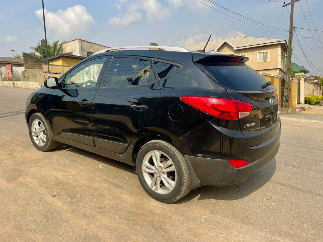 A picture of Hyundia Tucson 2012 reg