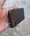 A picture of Google pixel 3a 64gb PRICE 169 000 TU