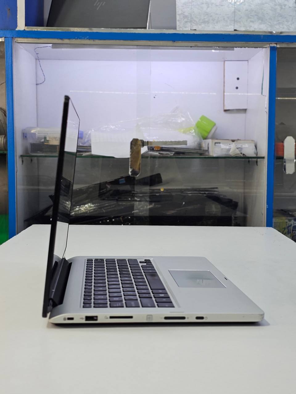 A picture of Asus x360