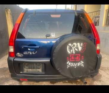 A picture of 2004 Honda CR V 1600000