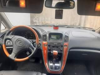 A picture of Belgium Grade 2002 Lexus Rx300 Inspected and verified