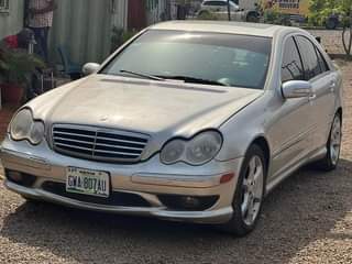 A picture of MERCEDES C230