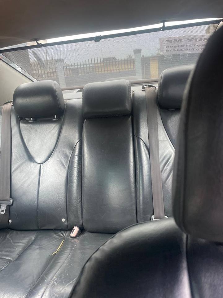 A picture of Toyota Camry 09