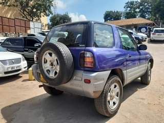 A picture of RAV4 MANUAL SINGLE DOOR 15M. 256706717170 