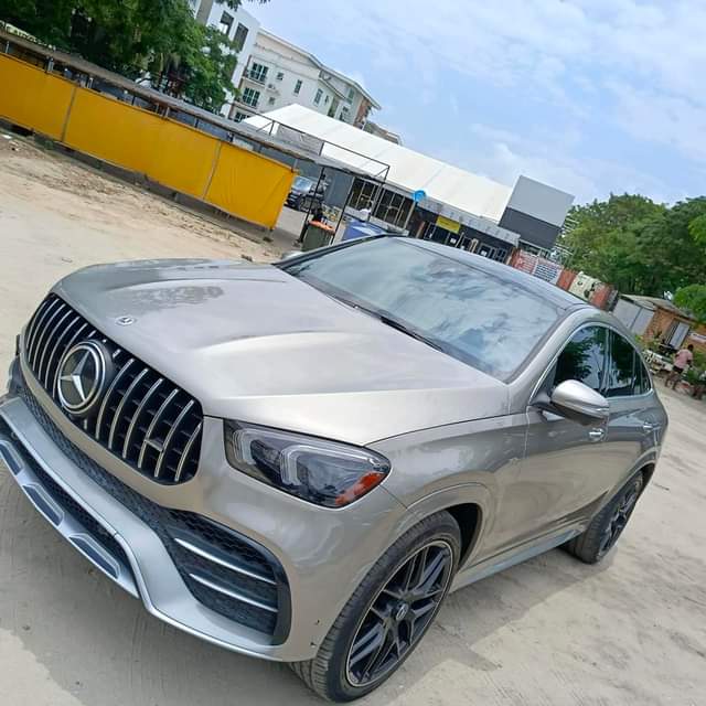 A picture of GLE 53 2021